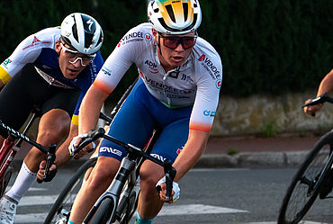 Lire la suite : NOCTURNE CYCLISTE